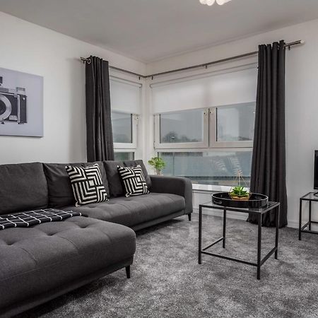 Walker Suite No73 - Donnini Apartments Kilmarnock Exterior photo
